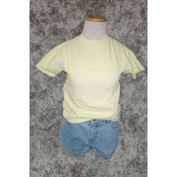 Fear of God Essentials T-Shirt Yellow Short Sleeve Logo Tee Size Small - Picture 3 of 10